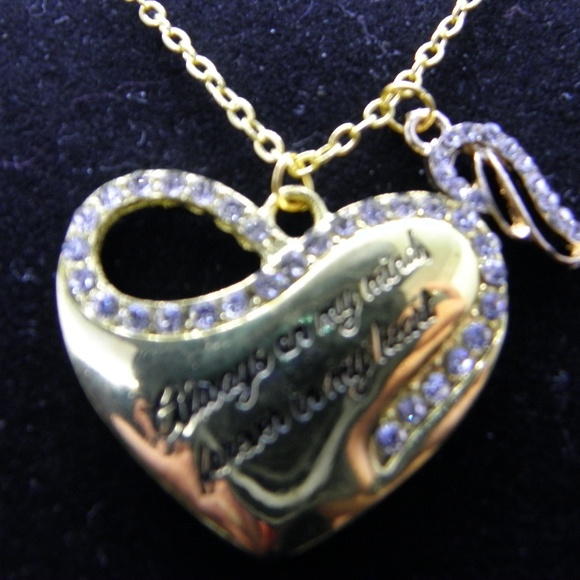 Angel Wing Heart Charm Necklace - Picture 4 of 6